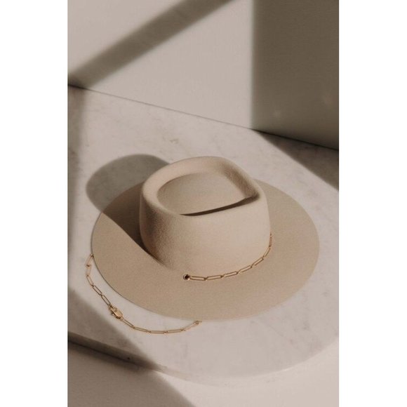 Van Palma Ulysse Bi-Chain Hat in Off-White Small - Picture 9 of 10